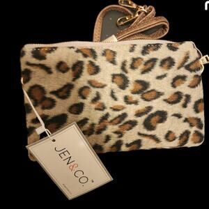 JEN & CO VEGAN LEATHER FUZZY BEIGE MULTI POCKET CROSS BODY